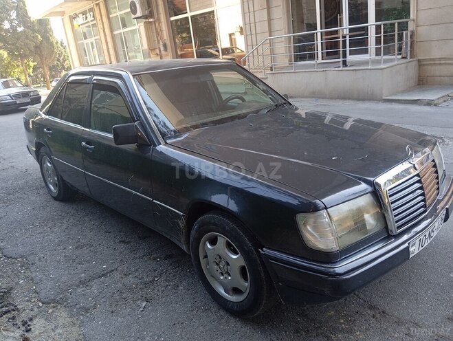 Mercedes E 200 1993, 500,000 km - 2.0 л - Babək