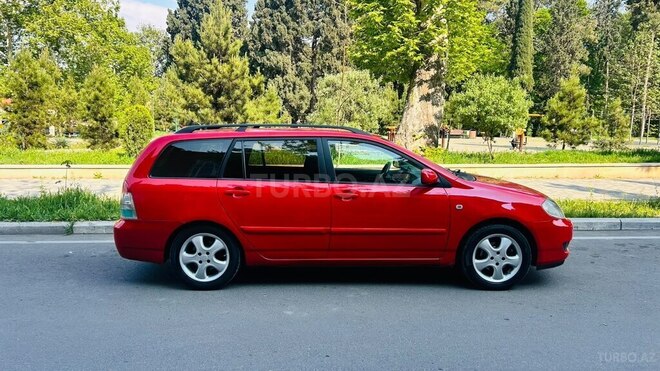 Toyota Corolla 2005, 390,000 km - 1.4 l - Gəncə