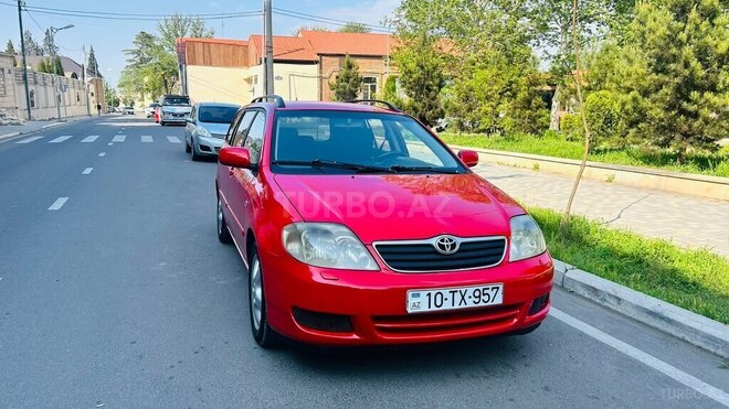 Toyota Corolla 2005, 390,000 km - 1.4 l - Gəncə
