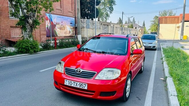 Toyota Corolla 2005, 390,000 km - 1.4 l - Gəncə