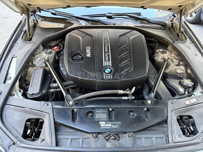 BMW 528 2014, 282,000 km - 2.0 л - Bakı