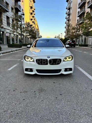 BMW 528 2014, 282,000 km - 2.0 л - Bakı
