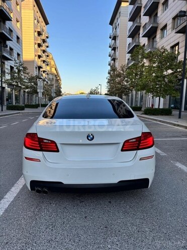 BMW 528 2014, 282,000 km - 2.0 л - Bakı