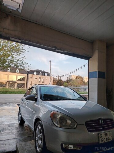 Hyundai Accent 2009, 256,500 km - 1.6 л - Şirvan