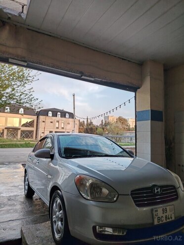Hyundai Accent 2009, 256,500 km - 1.6 л - Şirvan