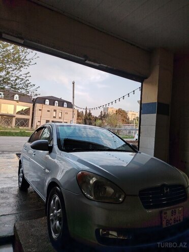 Hyundai Accent 2009, 256,500 km - 1.6 л - Şirvan