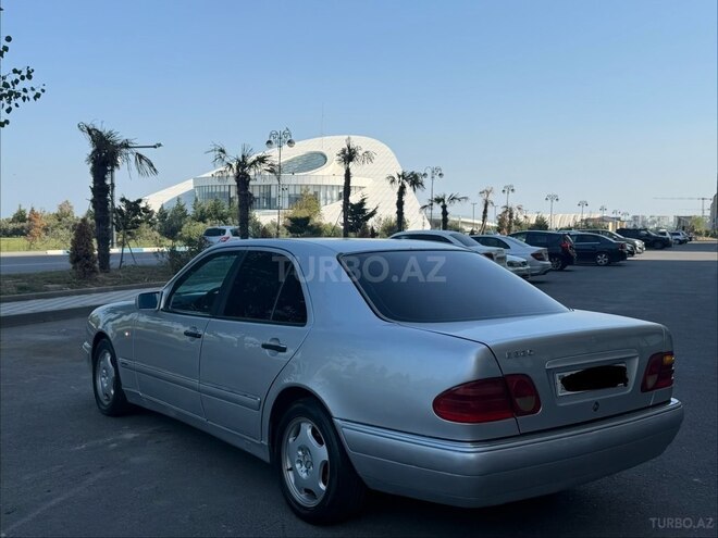 Mercedes E 320 1995, 254,321 km - 3.2 l - Bakı