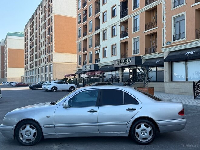Mercedes E 320 1995, 254,321 km - 3.2 l - Bakı