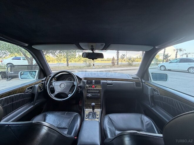 Mercedes E 320 1995, 254,321 km - 3.2 l - Bakı
