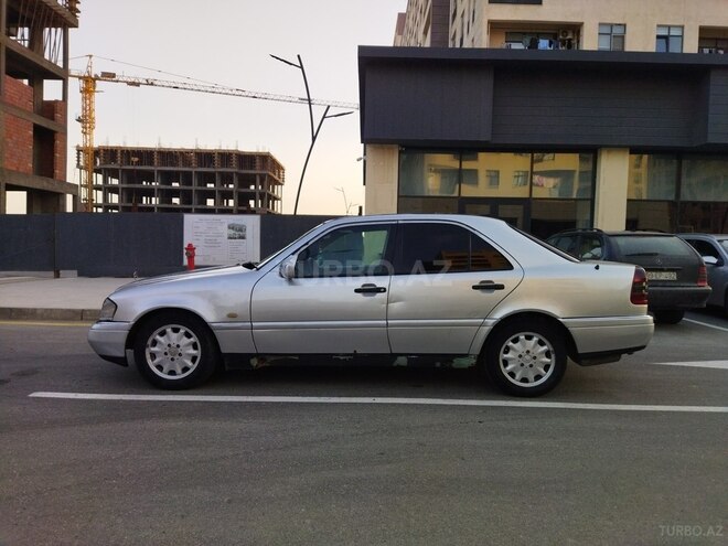 Mercedes C 250 1996, 389,800 km - 2.5 l - İmişli