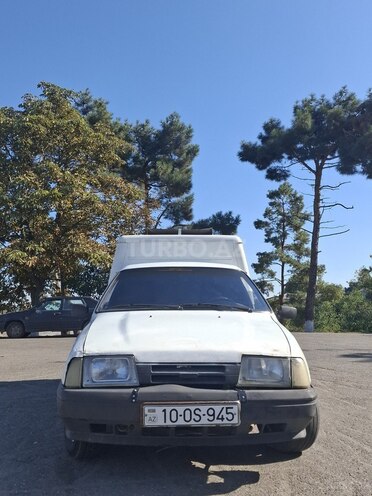 IJ 2717 2005, 200,000 km - 1.7 l - Quba