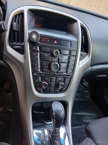 Opel Astra 2009, 213,000 km - 1.6 l - Bakı