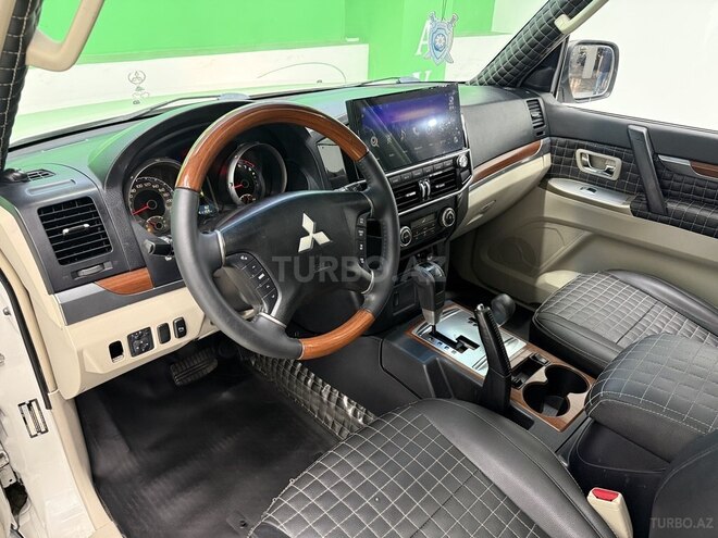 Mitsubishi Pajero 2008, 151,000 km - 3.0 л - Bakı