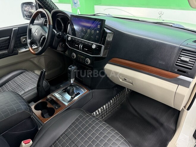 Mitsubishi Pajero 2008, 151,000 km - 3.0 л - Bakı