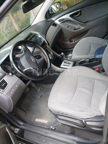 Hyundai Elantra 2011, 302,000 km - 1.8 l - Bakı