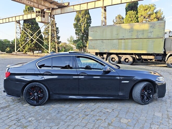 BMW 528 2013, 245,000 km - 2.0 l - Gəncə