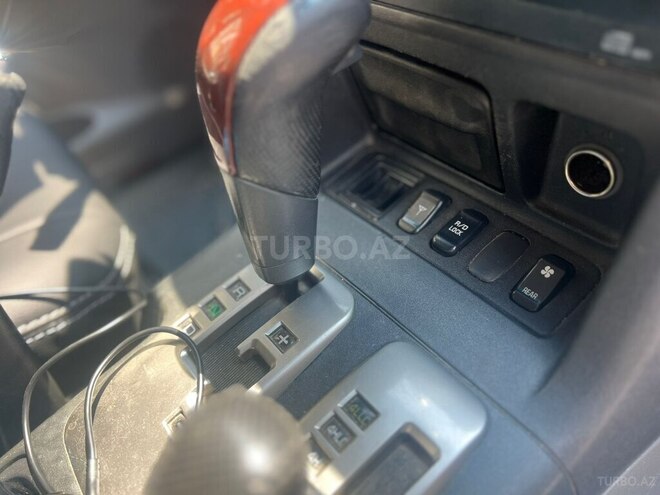 Mitsubishi Pajero 2004, 520,000 km - 2.8 l - Şirvan