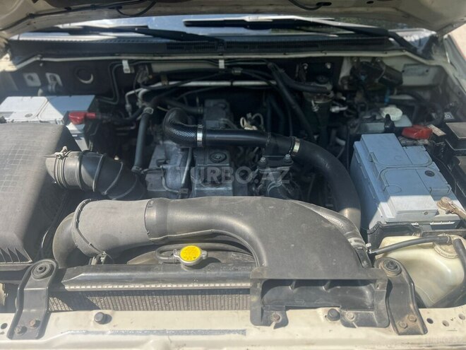 Mitsubishi Pajero 2004, 520,000 km - 2.8 l - Şirvan
