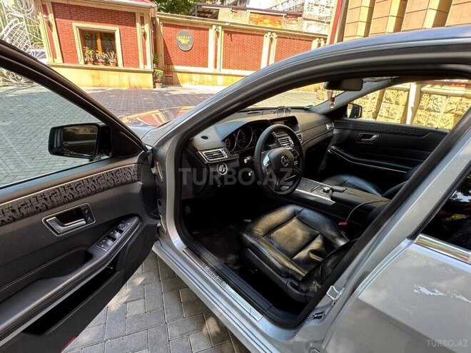 Mercedes E 250 2015, 260,000 km - 2.1 l - Bakı