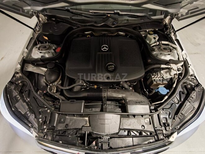 Mercedes E 250 2015, 260,000 km - 2.1 l - Bakı