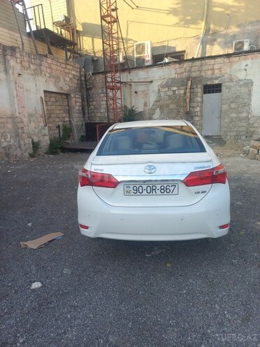 Toyota Corolla 2015, 175,000 km - 1.6 l - Bakı