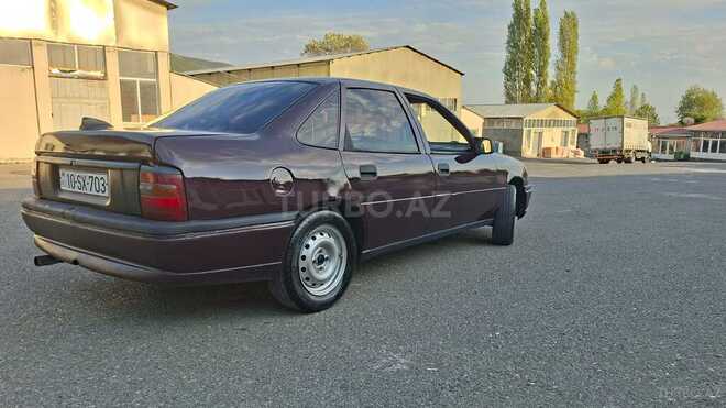 Opel Vectra 1993, 235,864 km - 1.8 l - Şəki