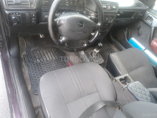 Opel Vectra 1993, 235,864 km - 1.8 l - Şəki