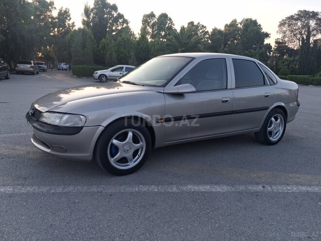 Opel Vectra 1997, 390,000 km - 1.8 l - Sumqayıt