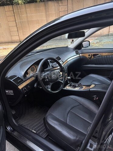 Mercedes E 350 2006, 330,000 km - 3.5 l - Bakı