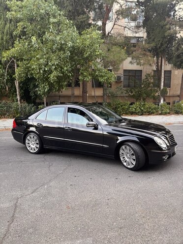 Mercedes E 350 2006, 330,000 km - 3.5 l - Bakı