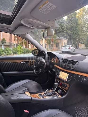 Mercedes E 350 2006, 330,000 km - 3.5 l - Bakı