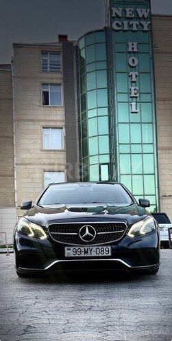 Mercedes E 250 2014, 208,000 km - 2.1 л - Bakı