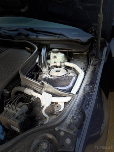 Mercedes E 250 2014, 208,000 km - 2.1 л - Bakı