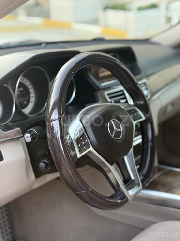 Mercedes E 250 2014, 208,000 km - 2.1 л - Bakı