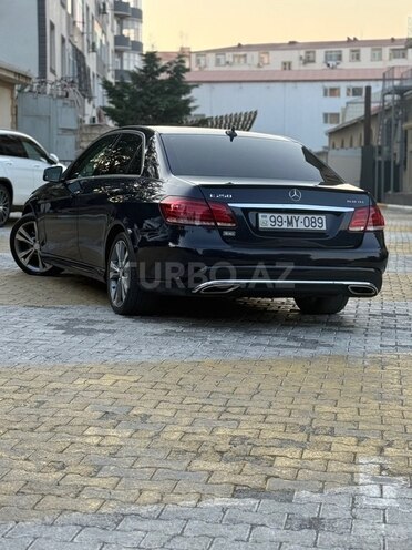Mercedes E 250 2014, 208,000 km - 2.1 л - Bakı