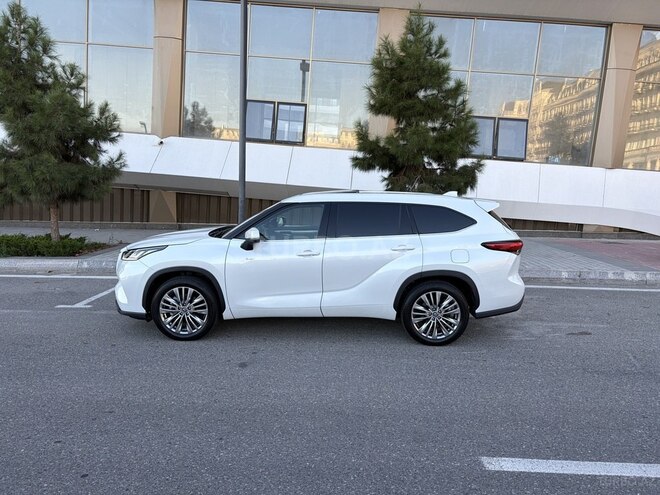 Toyota Highlander 2025, 23,000 km - 2.5 l - Bakı