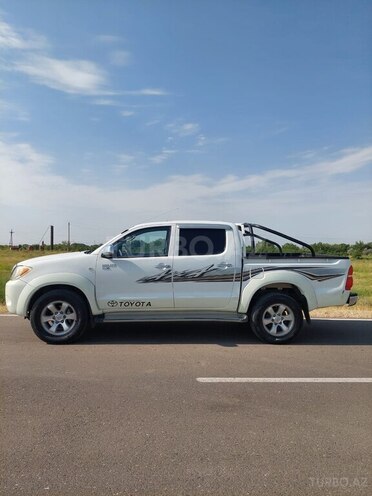 Toyota Hilux 2005, 136,000 km - 2.5 l - Naxçıvan