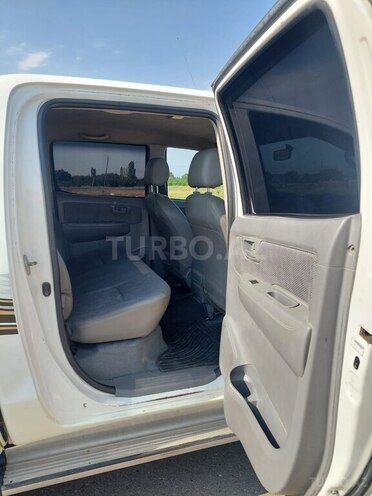Toyota Hilux 2005, 136,000 km - 2.5 l - Naxçıvan