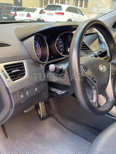 Hyundai Elantra 2015, 207,605 km - 2.0 l - Bakı
