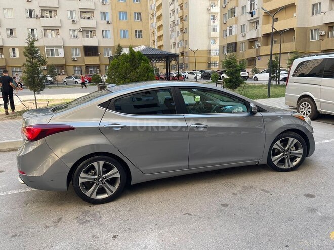 Hyundai Elantra 2015, 207,605 km - 2.0 l - Bakı
