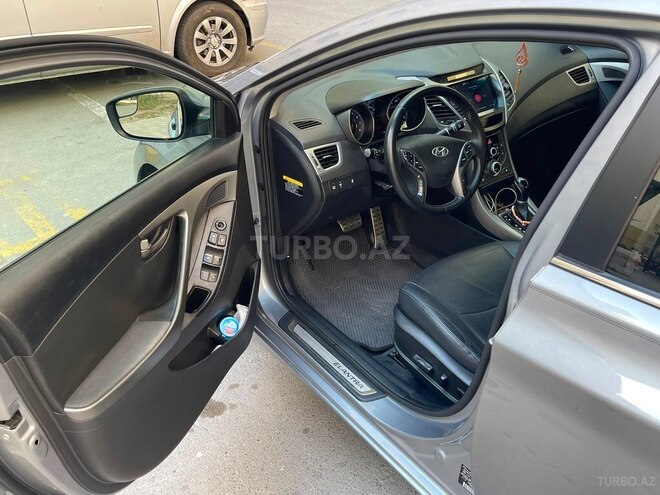 Hyundai Elantra 2015, 207,605 km - 2.0 l - Bakı