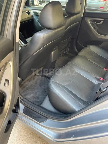 Hyundai Elantra 2015, 207,605 km - 2.0 l - Bakı
