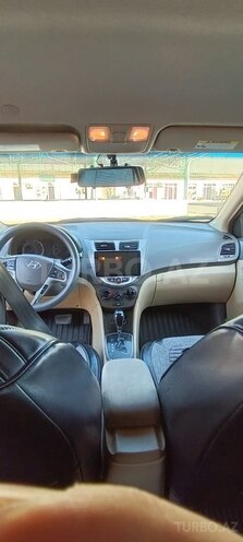 Hyundai Accent 2012, 254,170 km - 1.6 l - Neftçala