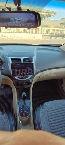 Hyundai Accent 2012, 254,170 km - 1.6 l - Neftçala