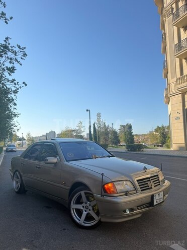 Mercedes C 280 2000, 315,000 km - 3.2 l - Bakı