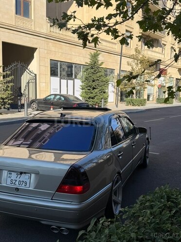 Mercedes C 280 2000, 315,000 km - 3.2 l - Bakı