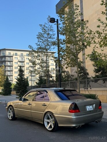 Mercedes C 280 2000, 315,000 km - 3.2 l - Bakı