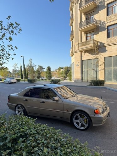 Mercedes C 280 2000, 315,000 km - 3.2 l - Bakı