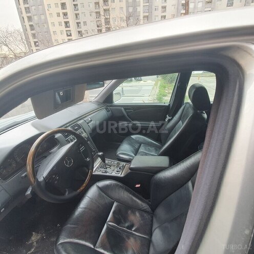 Mercedes E 320 1999, 360,000 km - 3.2 l - Bakı