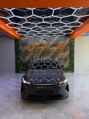 Changan  2025, 28,000 km - 1.5 л - Bakı